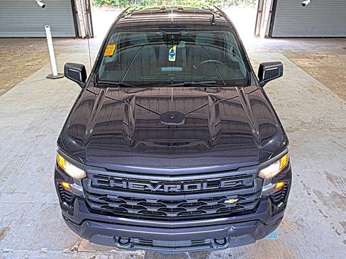 Used 2023 Chevrolet Silverado 1500 Custom image 2