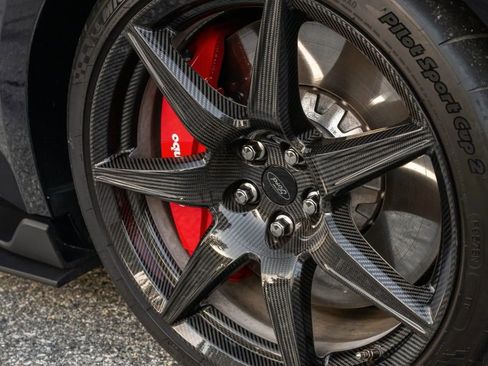 Used 2022 Ford Mustang Shelby GT500 w/ Carbon Fiber Track Pack RWD image 3