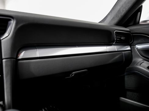 Used 2014 Porsche 911 Carrera S image 17