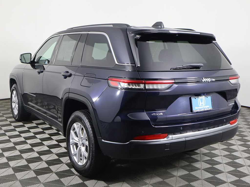 Used 2023 Jeep Grand Cherokee Limited AWD/4WD image 10