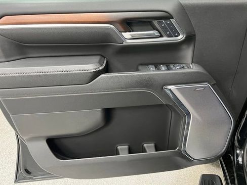 Used 2024 GMC Sierra 2500 Denali w/ Technology Package image 20