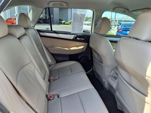 Used 2019 Subaru Outback 2.5i Premium AWD/4WD image 21