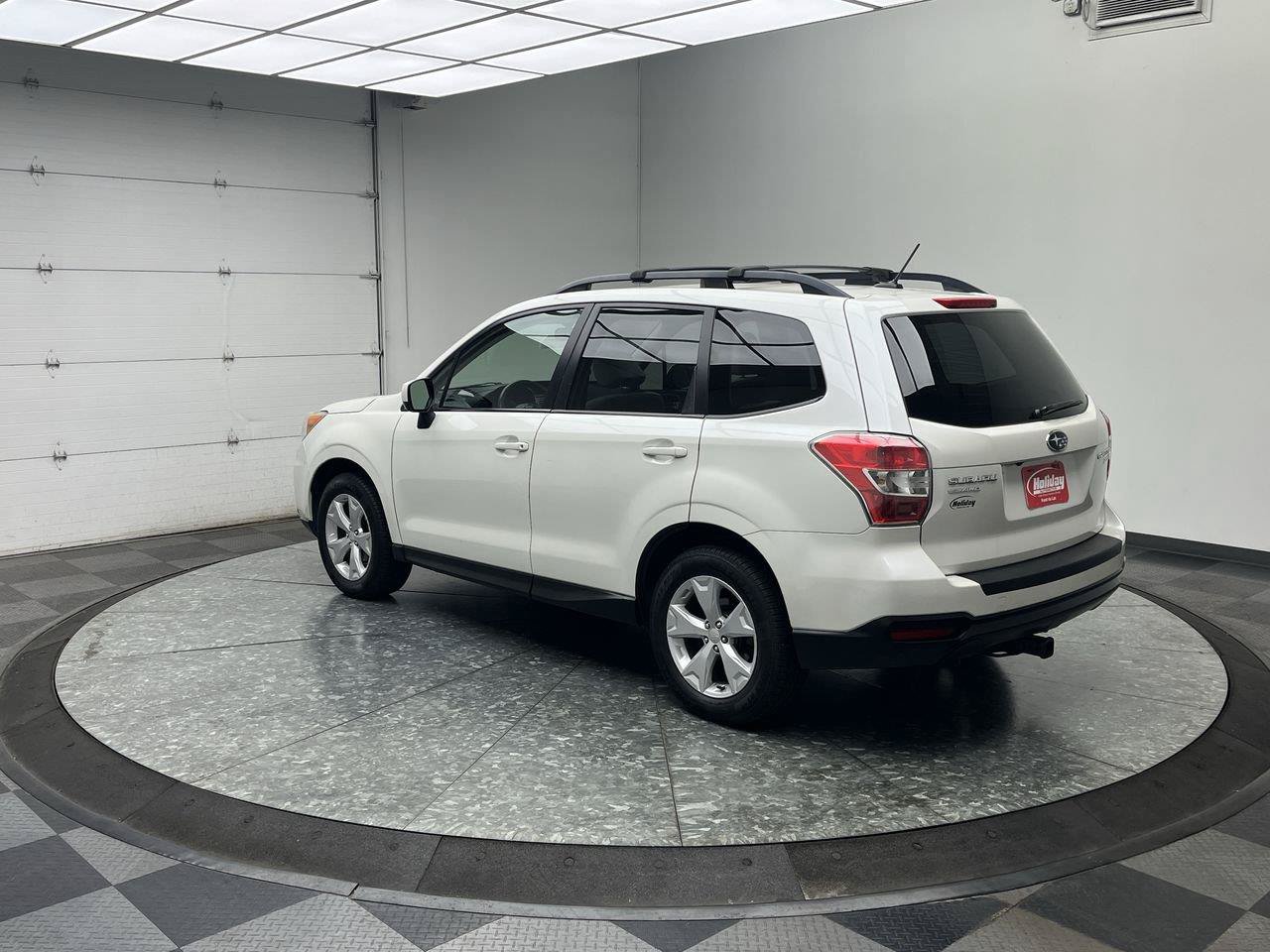 Used 2014 Subaru Forester 2.5i Premium AWD/4WD image 2