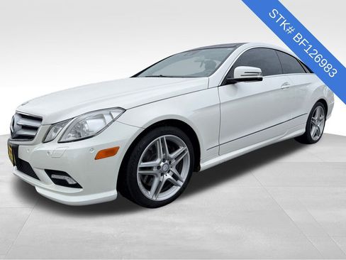 Used 2011 Mercedes-Benz E 550 Coupe image 3