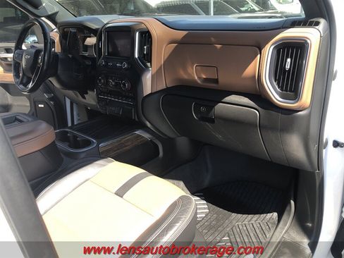 Used 2020 Chevrolet Silverado 3500 High Country w/ Z71 Off-Road Package AWD/4WD image 24