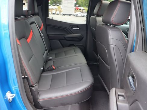 Used 2023 Chevrolet Colorado Z71 w/ Z71 Convenience Package 2 AWD/4WD image 23
