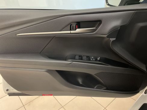 Used 2025 Toyota Camry SE FWD image 15