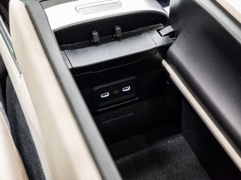 Used 2023 Mercedes-Benz C 300 4MATIC Sedan image 22