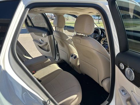 Used 2018 Mercedes-Benz GLC 300 GLC 300 4MATIC image 36