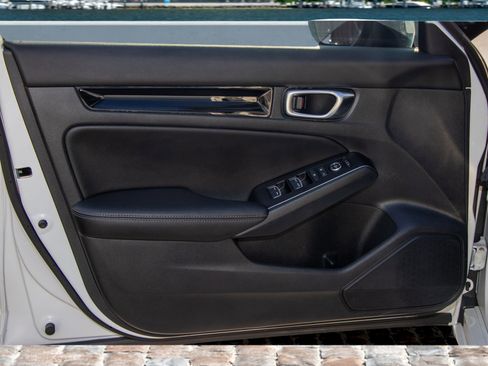 Certified 2023 Honda Civic Sport Touring image 10