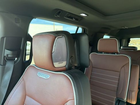 Used 2023 GMC Yukon Denali Ultimate image 22