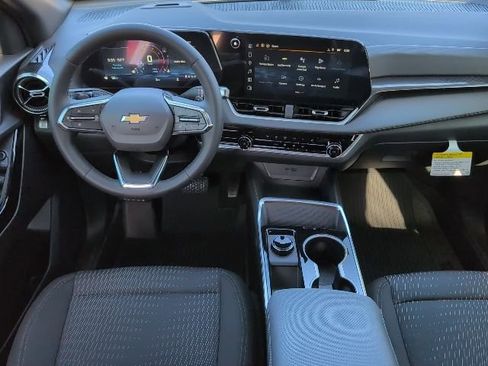New 2026 Chevrolet Equinox LT w/ Safety and Technology Package FWD image 4