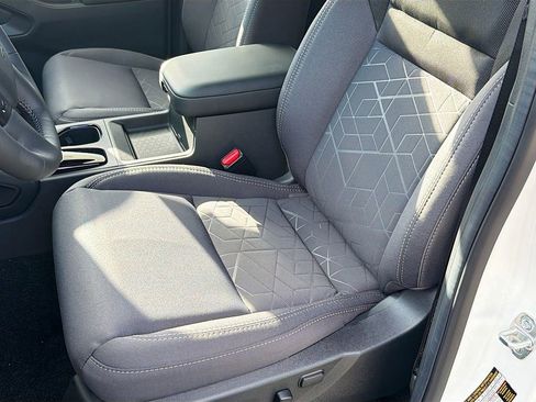 New 2026 Nissan Frontier SV image 18