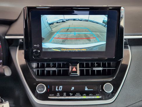 Used 2024 Toyota Corolla LE FWD image 19