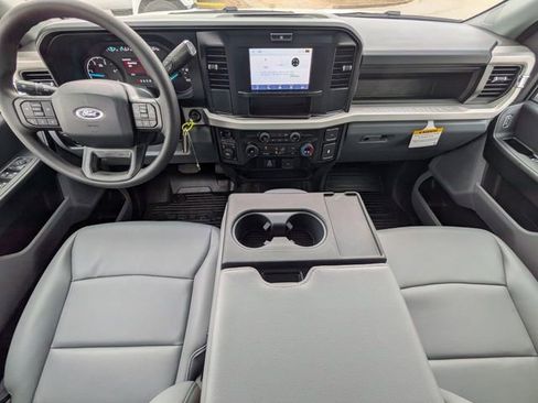 New 2026 Ford F550 4x4 Supercab Super Duty image 13
