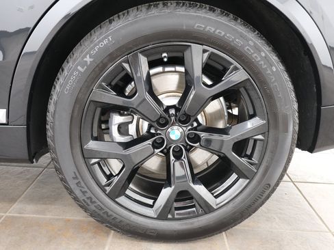 Used 2024 BMW X7 xDrive40i w/ Premium Package AWD/4WD image 37