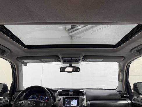 Used 2019 Toyota 4Runner SR5 Premium image 44