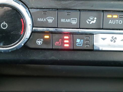 Used 2023 Ford F250 Lariat image 23