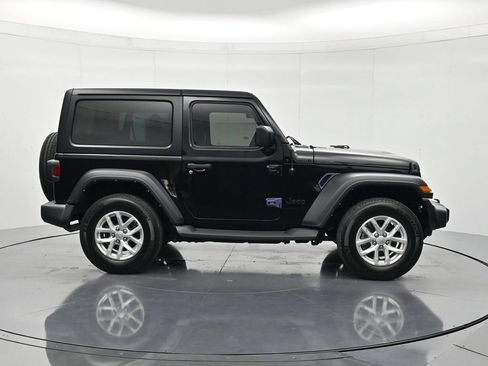 Used 2023 Jeep Wrangler Sport AWD/4WD image 4