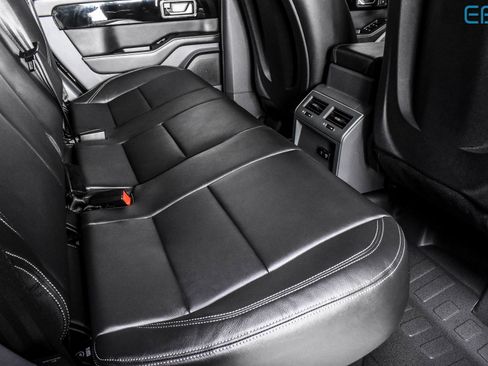 New 2024 INEOS Grenadier Fieldmaster Edition image 20