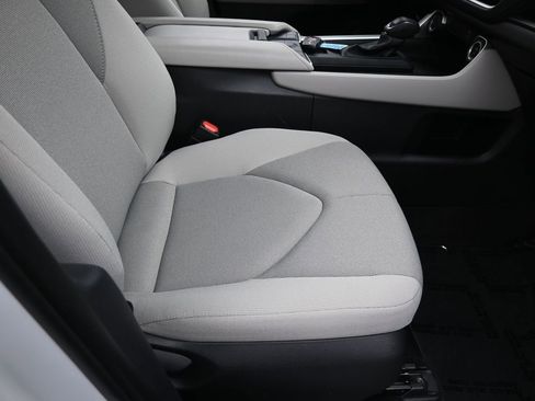 Used 2025 Toyota Grand Highlander FWD image 41