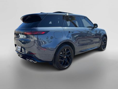 Used 2025 Land Rover Range Rover Sport Dynamic SE image 5