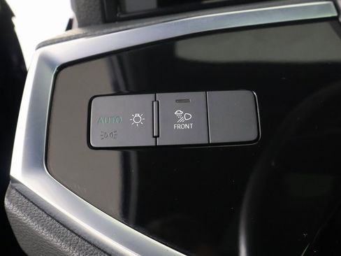 Used 2023 Audi Q3 2.0T Premium w/ Convenience Package image 26