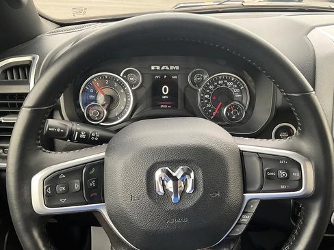 Used 2023 RAM 1500 Big Horn AWD/4WD image 3