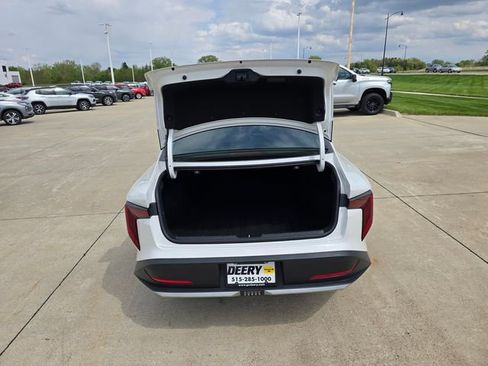 Used 2025 Kia K4 FWD image 15