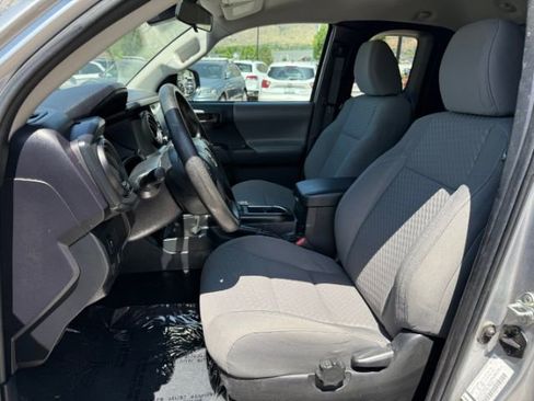 Used 2020 Toyota Tacoma SR image 13