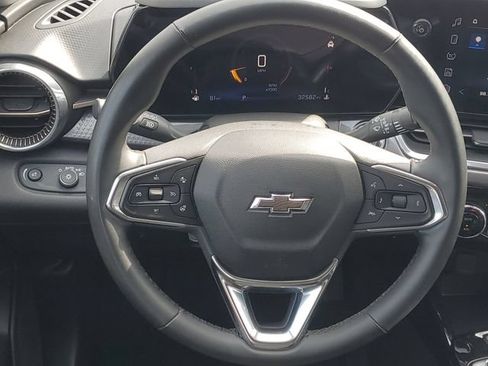 Certified 2025 Chevrolet Trax ACTIV w/ Driver Confidence Package FWD image 12