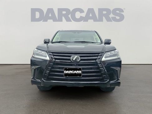 Used 2018 Lexus LX 570 4WD image 2
