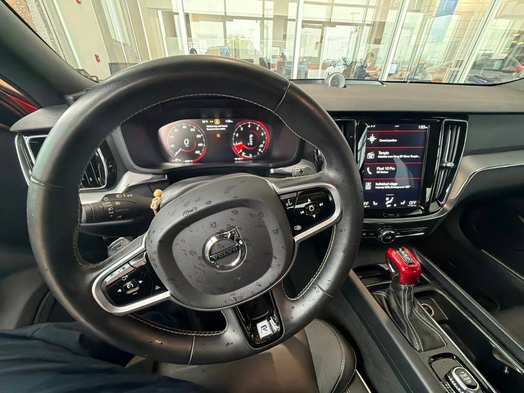 Used 2019 Volvo S60 T6 R-Design AWD/4WD image 10