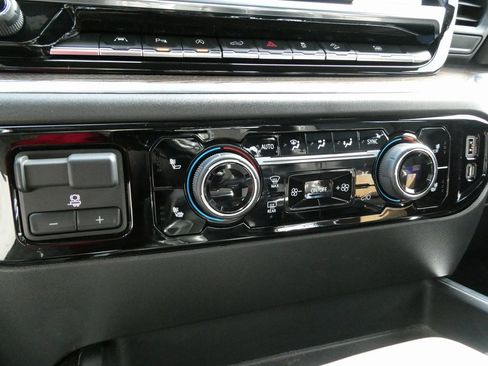 Certified 2022 Chevrolet Silverado 1500 RST w/ RST All Star Premium Package image 27