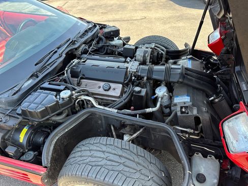 Used 1992 Chevrolet Corvette Convertible RWD image 14