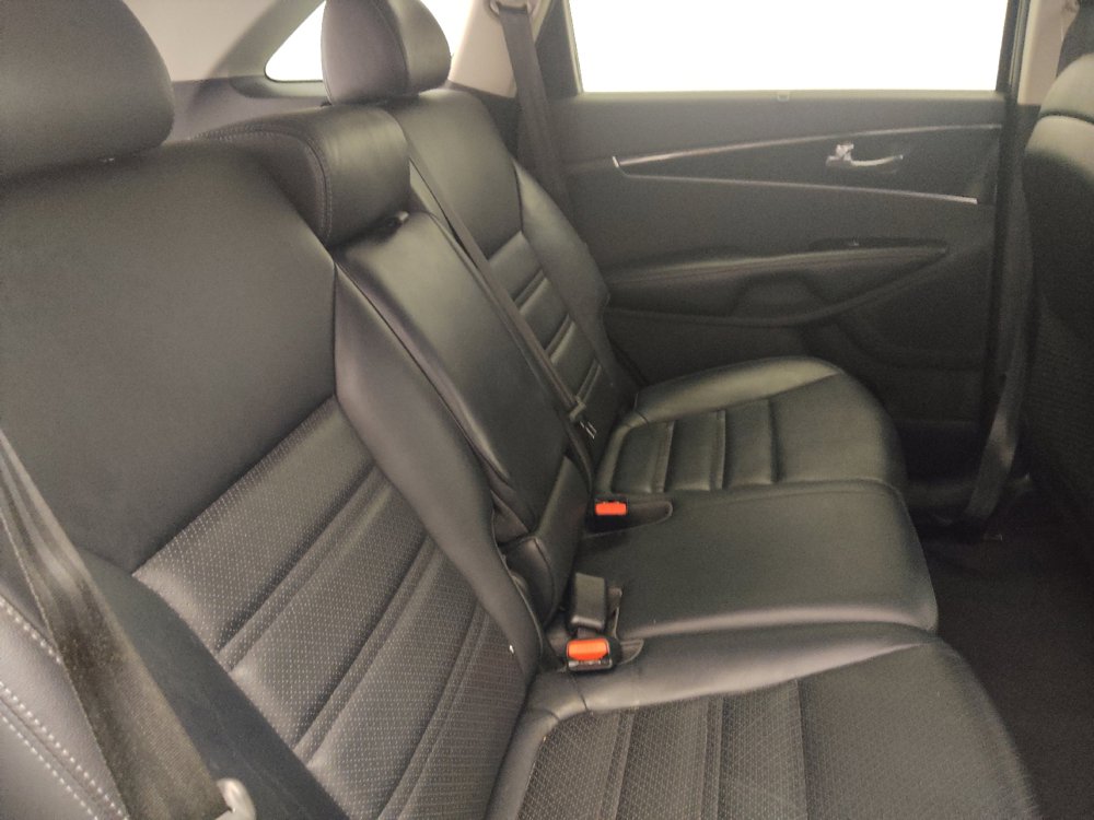 Used 2017 Kia Sorento EX FWD image 19