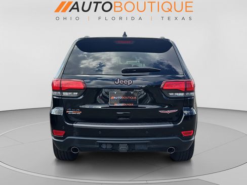Used 2019 Jeep Grand Cherokee Trailhawk AWD/4WD image 4