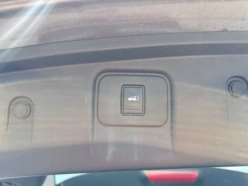 Used 2015 Nissan Murano Platinum w/ Platinum Technology Package FWD image 18
