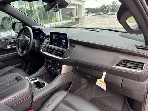 Used 2024 Chevrolet Tahoe Z71 w/ Luxury Package image 22