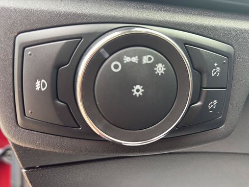 Used 2015 Ford Fusion SE FWD image 19