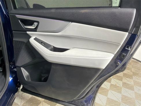 Used 2022 Acura MDX FWD w/ Technology Package image 17