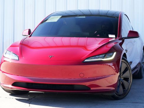 Used 2024 Tesla Model 3 Long Range image 3