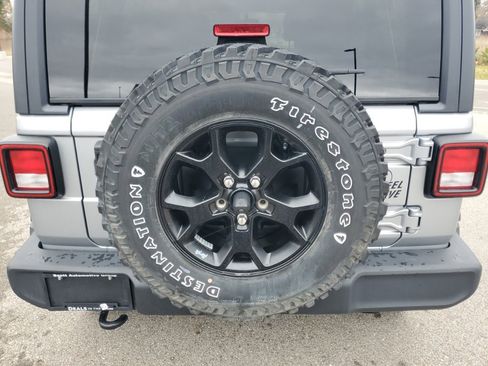 Used 2021 Jeep Wrangler Unlimited Willys image 30