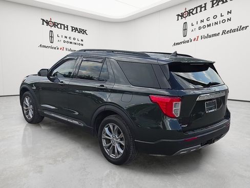 Used 2022 Ford Explorer XLT w/ Equipment Group 202A RWD image 3