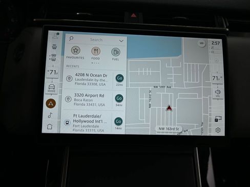 Used 2025 Land Rover Range Rover Velar Dynamic SE image 20