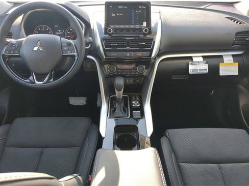 New 2025 Mitsubishi Eclipse Cross SE image 18