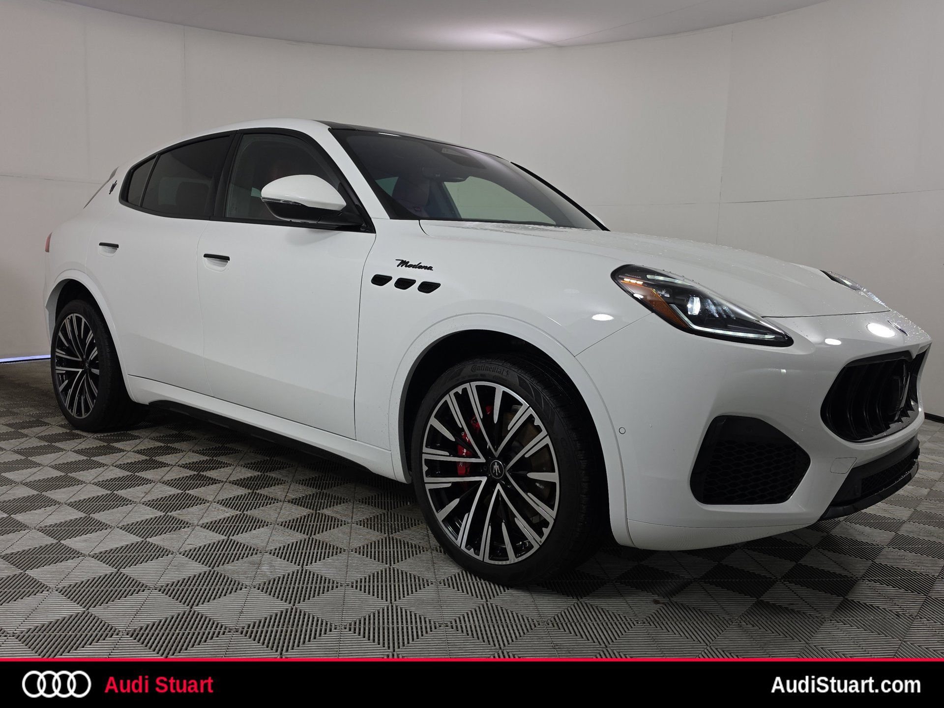 Used 2025 Maserati Grecale Modena AWD/4WD 360° Tour