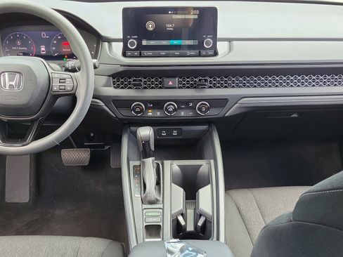 Used 2023 Honda Accord LX image 27