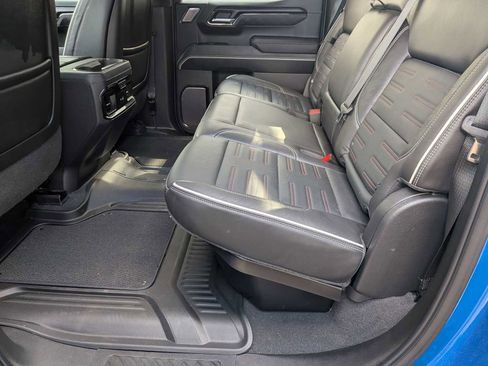 Used 2023 GMC Sierra 1500 AT4X AWD/4WD image 18