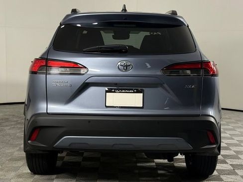 Used 2026 Toyota Corolla Cross XLE w/ Convenience Package FWD image 7